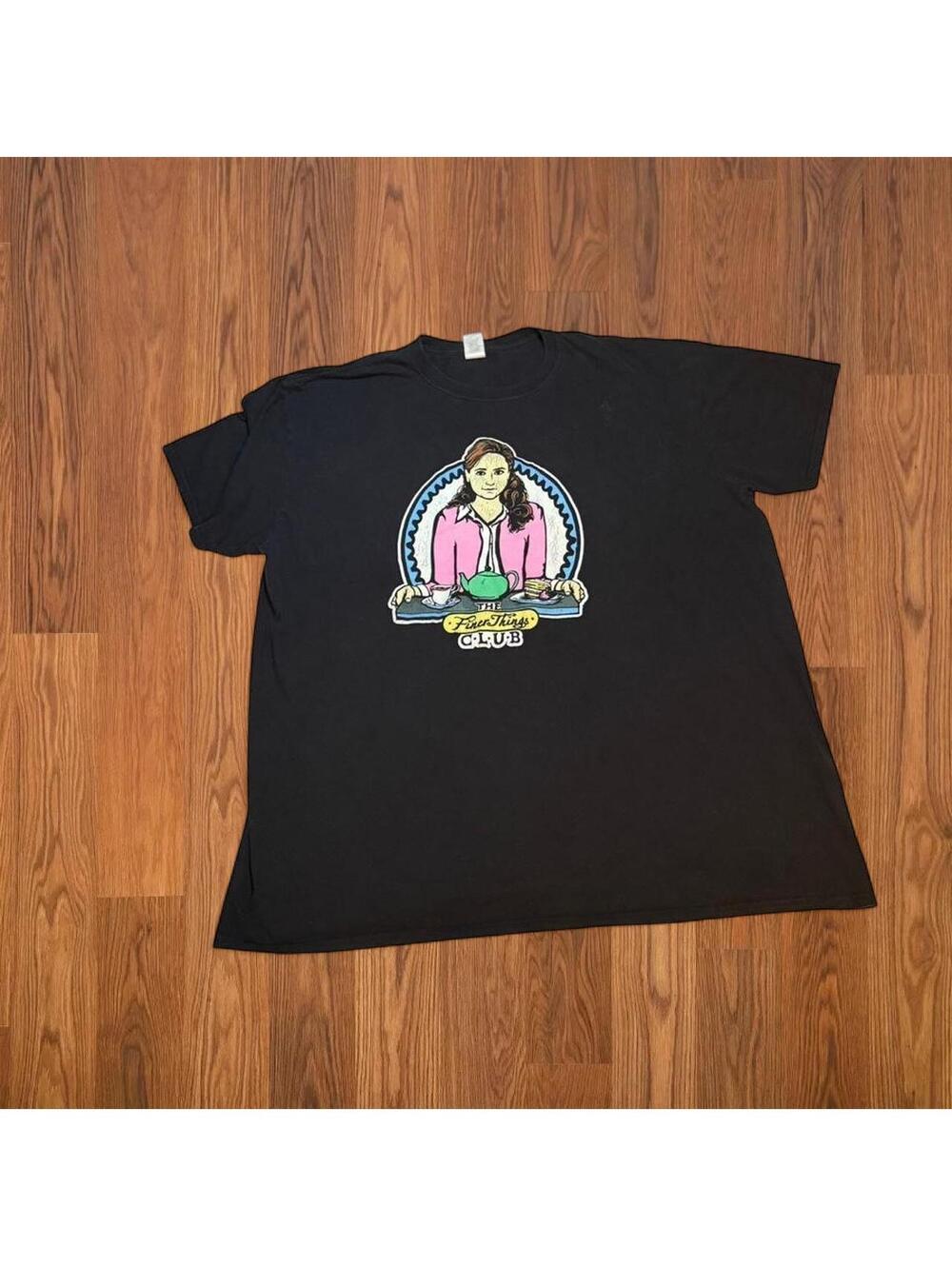 The Finer Things Club T Shirt 2XL Black Graphic Tee Woman Pink Jacket Green